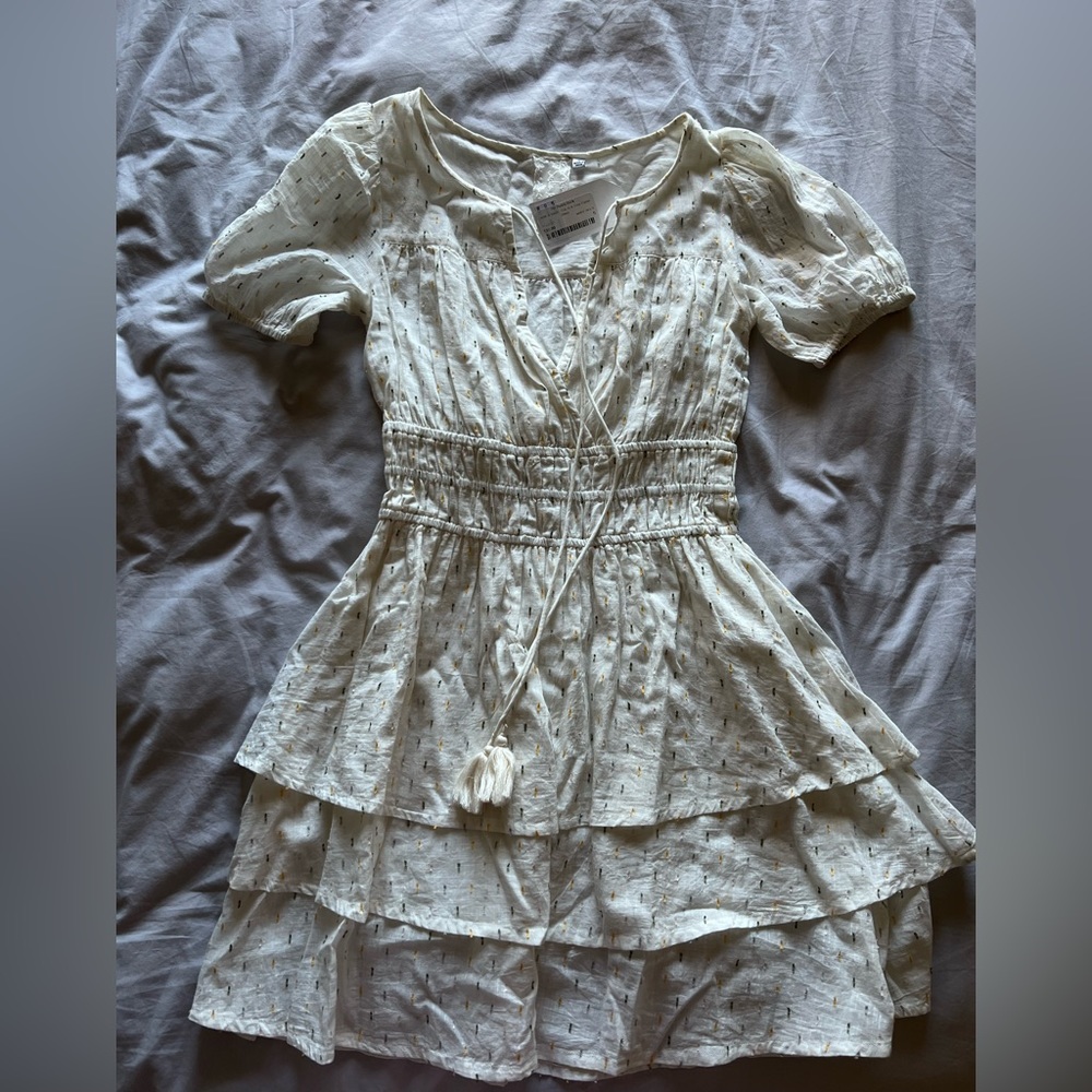 Off-White Layered Dress with Yellow & Blue Specs